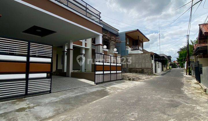 Rumah Mewah + Privat Poll Di Purwomartani Sleman 2