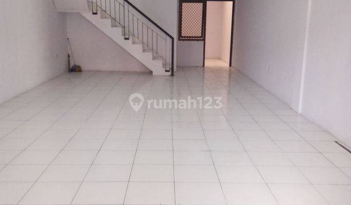 Ruko 2 Lantai Jalan Utama Ruko di Singgasana Pradana 75 m HGB Bagus 1