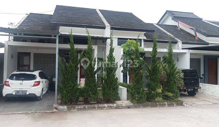 Rumah baru asri di Jalan Adipati Kusuma 1