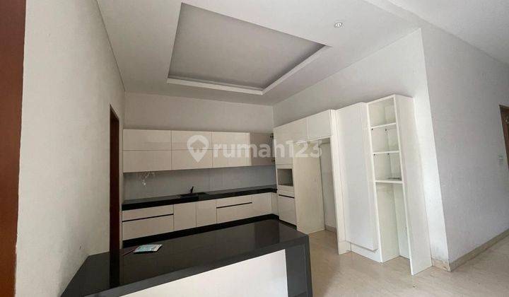 Dijual rumah lux murah Pasteur Bandung  2 lantai SHM siap pakai  2