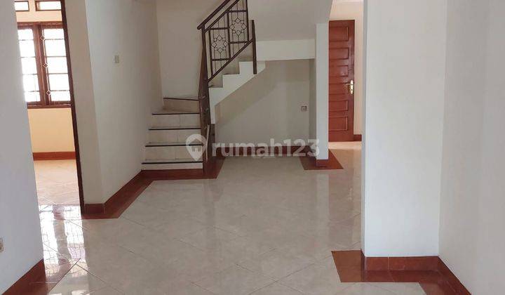 Dijual Rumah 2 Lantai di Pinus Regency Soekarno Hatta Bandung 1