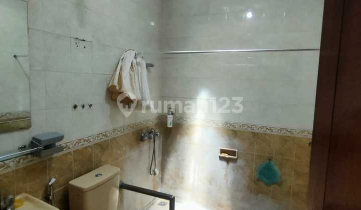 Semi-Furnished House for Rent in Batununggal, Bandung 2