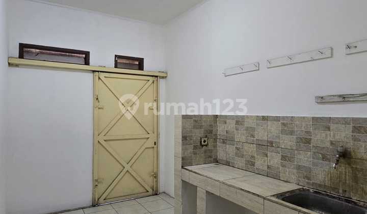 For Rent Beautiful House Ready to Occupy in Batununggal Bandung 2