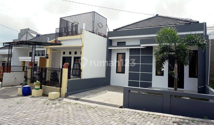 Rumah dalam komplek di Jln Cihanjuang Rahayu, Bandung Utara  2