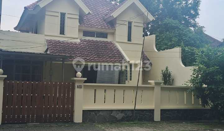 Large Orchid Loka House in BSD, Cheap Price, Strategic Location Large Orchid Loka House in BSD, Cheap Price, Strategic Location