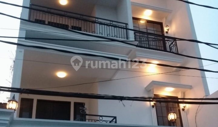 Rumah Dijual Jl Komplek Bpk 3, Baru, Siap Huni, Bagus Rumah Bagus SHM di Jl. Komplek Bpk III No.8, Kebon Jeruk, Kebon Jeruk, Kota Jakarta Barat, DKI Jakarta, Indonesia, 11530, Kepa Duri