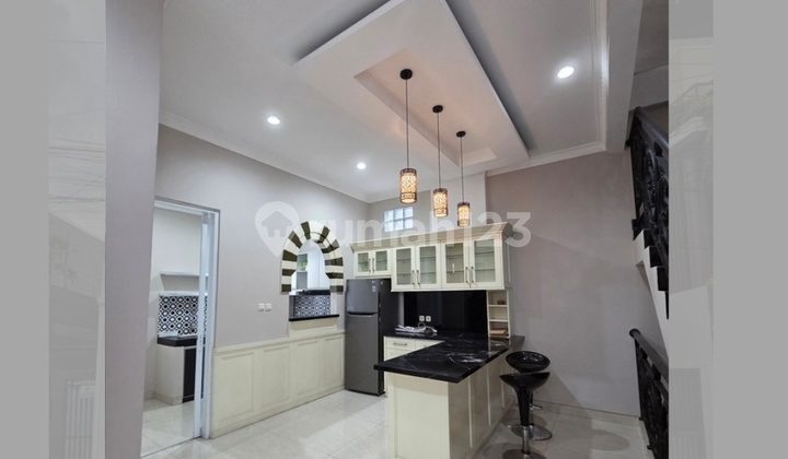 Dijual Rumah di Kebon Jeruk, Dekat Jl Panjang, Bagus SHM 2