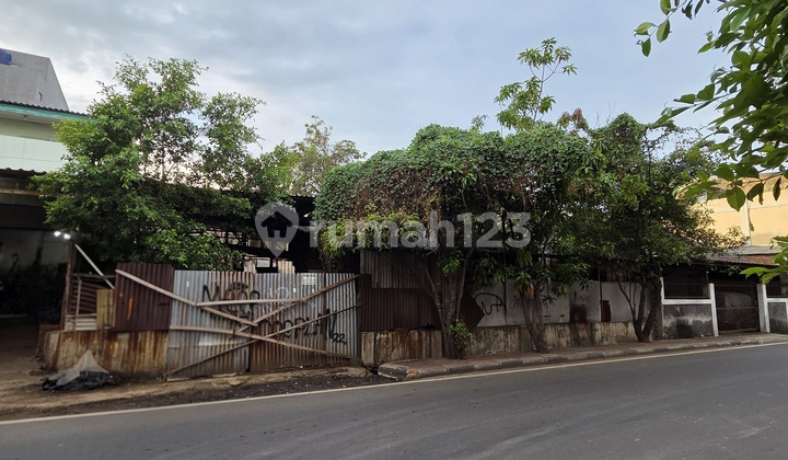 Rumah Tua Dijual Hitung Tanah. Cocok Untuk Ruko