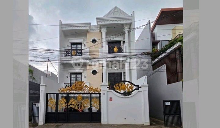 Dijual Rumah di Kebon Jeruk Bagus SHM