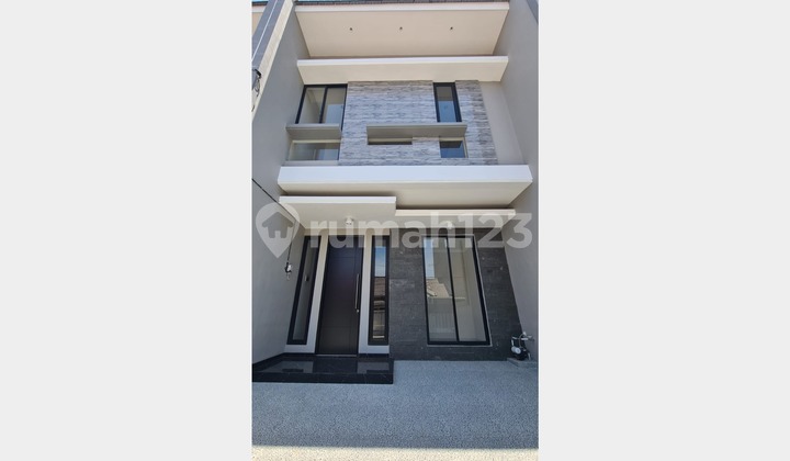 Turun Harga Rumah Baru Strategis Dekat Kampus Itats dan Hokky Supermarket Dekat Raya Merr Dekat Galaxy Mall