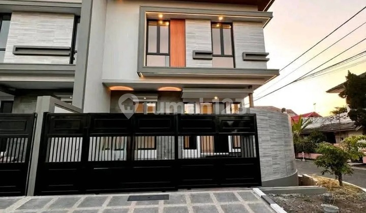 RUMAH HOOK ONE GATE DEKAT UNTAG DEKAT RS PREMIER ROW 3 MOBIL DI NGINDEN DEKAT MANYAR DEKAT PRAPEN