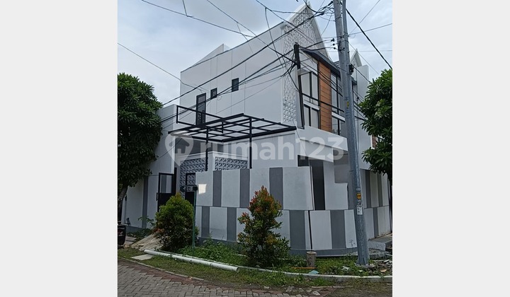 RUMAH LEBAR 9 DI GADING PANTAI DEKAT DENGAN TRAYA KENJERAN STRATEGIS DEPAN TAMAN FASUM RUMAH LEBAR 9 DI GADING PANTAI DEKAT DENGAN TRAYA KENJERAN STRATEGIS DEPAN TAMAN FASUM