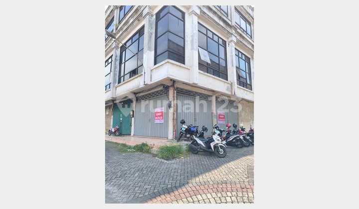 RUKO SUDAH RENOVASI HOOK 3 LANTAI DI RUNGKUT MEGAH RAYA KALI RUNGKUT DEKAT MERR DEKAT TRANSMART RUKO SUDAH RENOVASI HOOK 3 LANTAI DI RUNGKUT MEGAH RAYA KALI RUNGKUT DEKAT MERR DEKAT TRANSMART