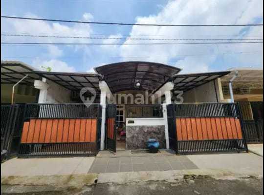 Dijual Rumah Strategis siap huni di Darmo Baru Timur dekat tol satelit dekat mayjen sungkono dan pakuwon mall Dijual Rumah Strategis siap huni di Darmo Baru Timur dekat tol satelit dekat mayjen sungkono dan pakuwon mall