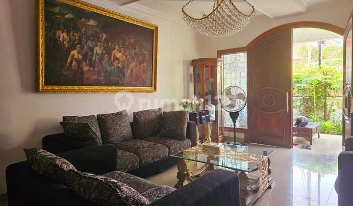 Rumah kondisi terawat bagus, Wijaya Timur jakarta Selatan