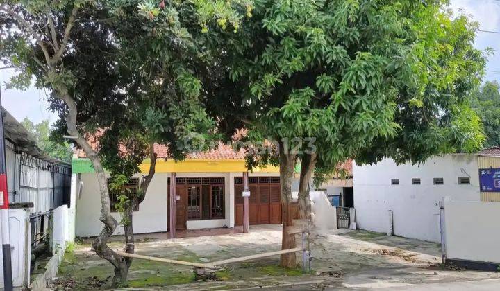 Rumah Bagus Jl. Durian Raya Banyumanik Semarang 1