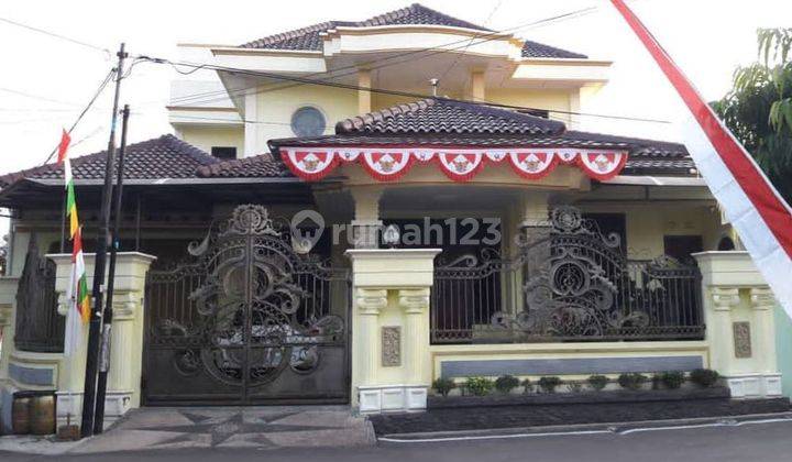 Rumah HOOK Tengah Kota Gergaji Mentri Supeno Simpang Lima 1