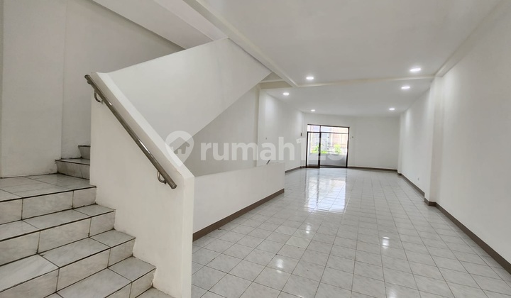 Dekat Java Mall, Ruko 3Lt Mt. Haryono Siap Pakai 2