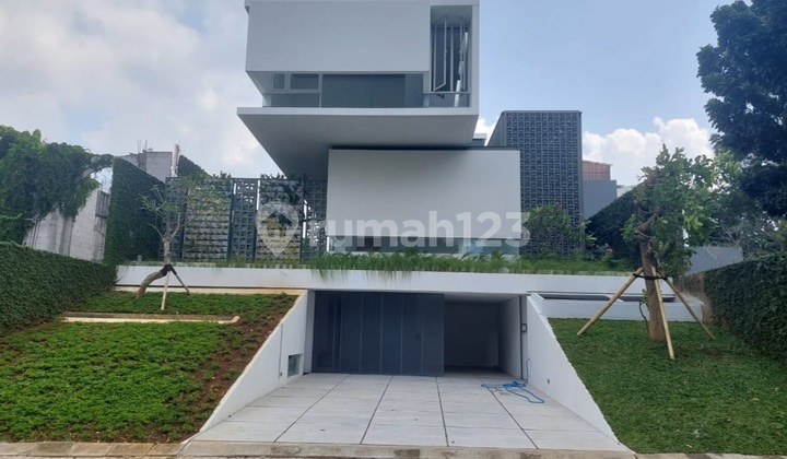 Dekat Akpol, Rumah Mewah Green Candi Sisingamangaraja 1