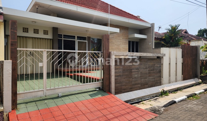 Rumah Tengah Kota Pondok Indraprasta Brotojoyo Semarang Rumah Tengah Kota Pondok Indraprasta Brotojoyo Semarang
