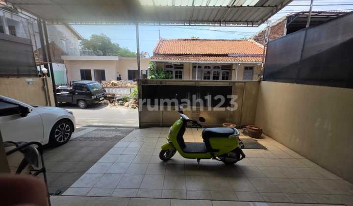 (Downtown) Batan Miroto House near Jl. Thamrin 2