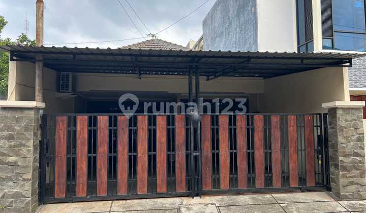 Rumah Tengah Kota Semarang, Jl. Sadewa Dekat Udinus 1