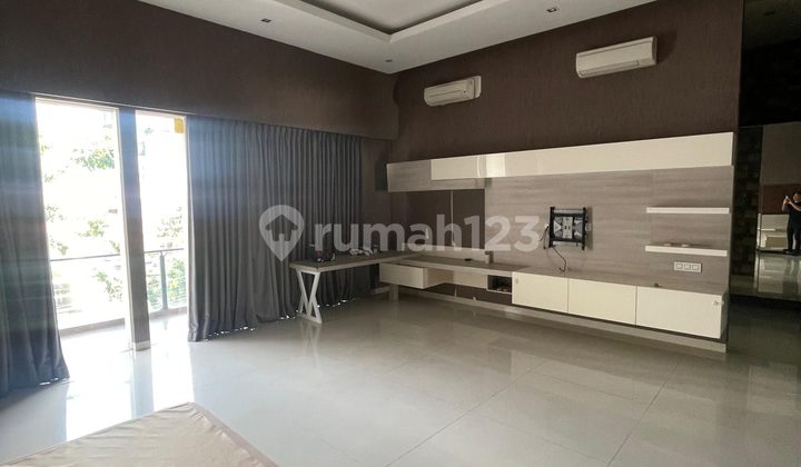 Rumah Tengah Kota Jl.pandanaran Semarang 2