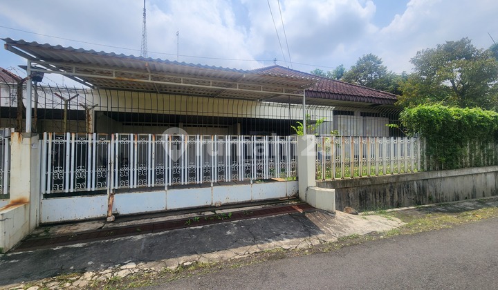 Butuh Laku Cepat, Rumah Lama Hitung Tanah Bukit Sari Ngesrep 2