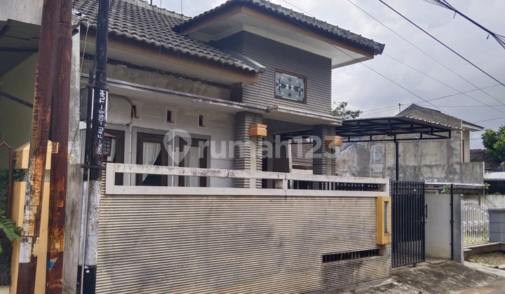 Durian Utara House Banyumanik Semarang 2