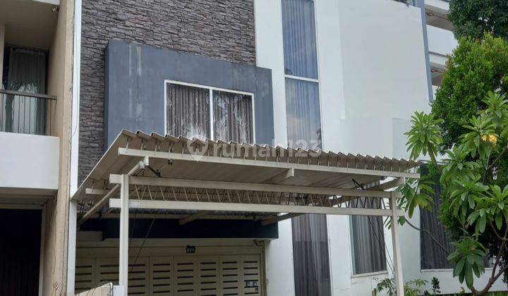 Rumah minimalis kamal Lt 537m2 Lokasi strategis , Jakarta utara 2