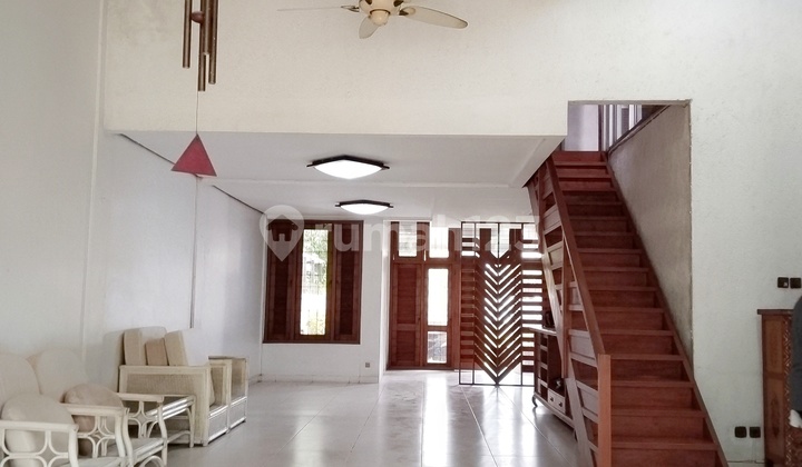 Dijual Rumah Lama Puri Indah 12x28 Cocok Buat Klinik, Educenter 2