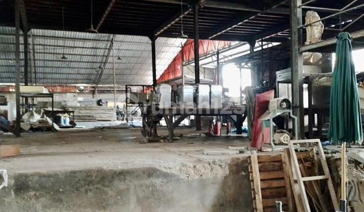 Gudang siap pakai untuk industri pinggir jalan raya 3