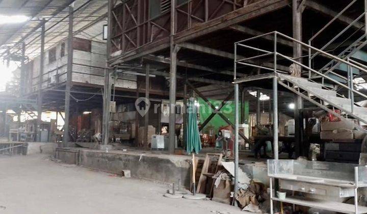 Gudang siap pakai cocok untuk industri pinggir jalan raya 2