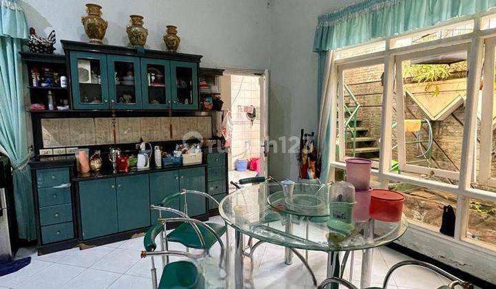 Rumah 1 lantai tengah kota lokasi sangat strategis 5