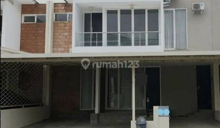 Rumah bagus 2 lantai full furnished di.perumahan citraland BSB 2