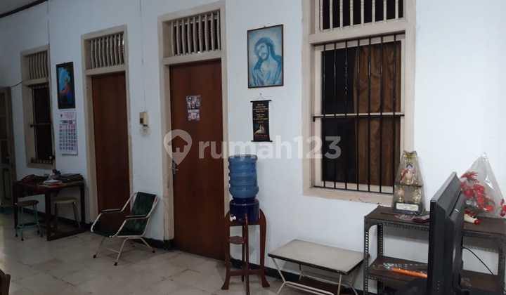 Ruko 1 lantai 279m2 lokasi strategis di jalan raya Majapahit 9