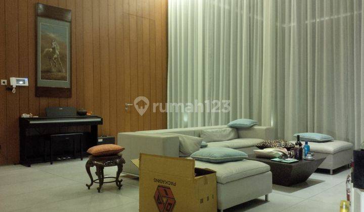 Rumah Mewah Bagus semi furnished 2 Lantai SHM di Perum green candi residence  12
