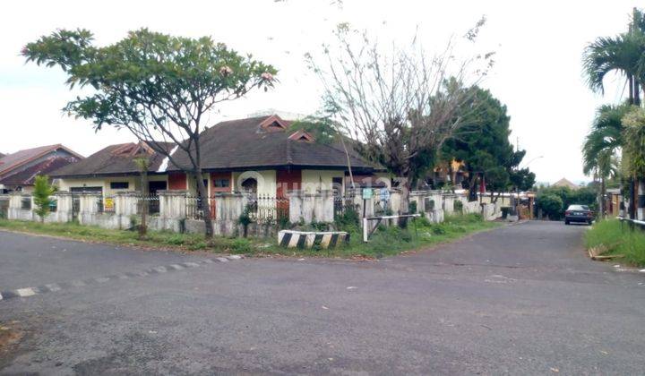 Rumah 1 lantai Butuh Renovasi SHM di Perumahan Villa aster 1