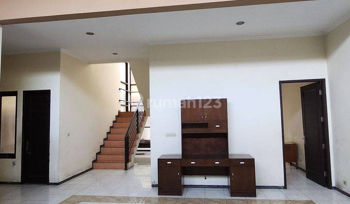 Rumah kos 2 lantai dijual SHM Bagus luas tanah 800m2 2