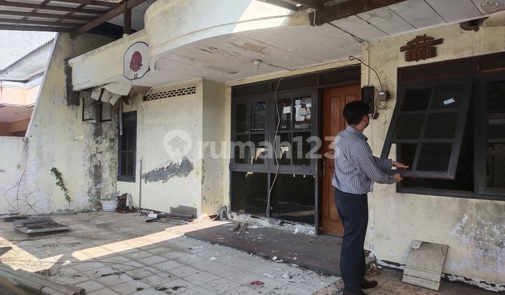 Rumah Butuh Renovasi SHM hadap Utara di Puri anjasmoro 2