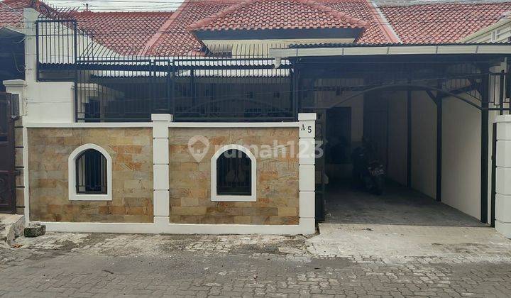 Rumah Bagus Sudah Renovasi Furnished SHM di Semarang Barat 1