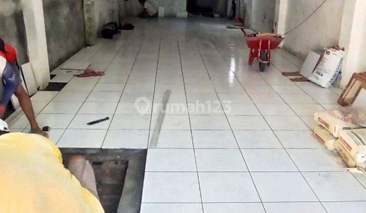 Ruko 2 lantai siap pakai luas tanah 110 m2 di Jl raden patah 2