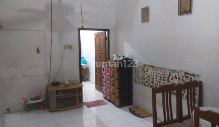 Rumah Butuh Renovasi 2 Lantai SHM di Jl Mugas Dalam 2