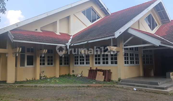 Shop House or Ready-to-Use House on Jl. Kawi Raya