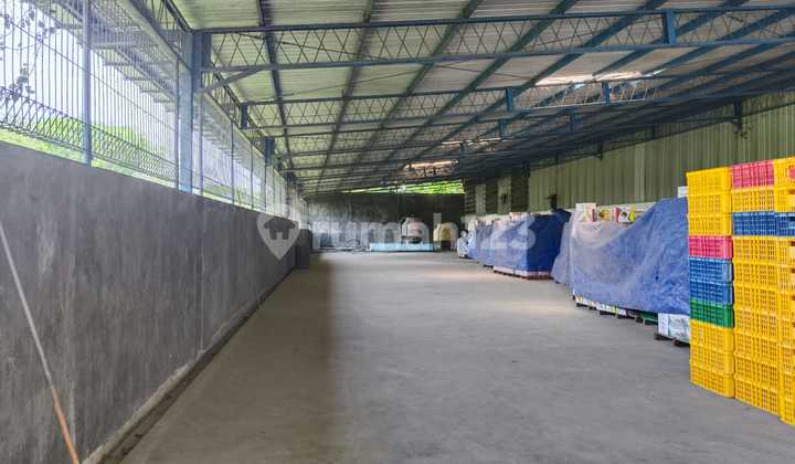 Gudang untuk Pabrik di Zona Industri Boja
