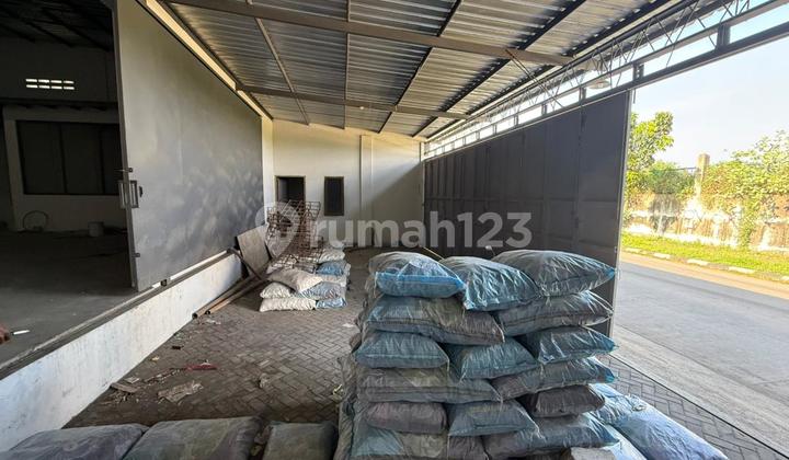 Gudang Baru Gres Ada Loading Dock di Semarang Timur 2