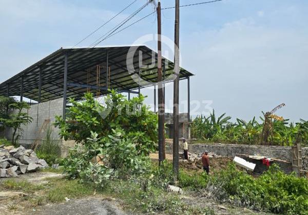 Gudang Baru di Kawasan Industri Candi 2