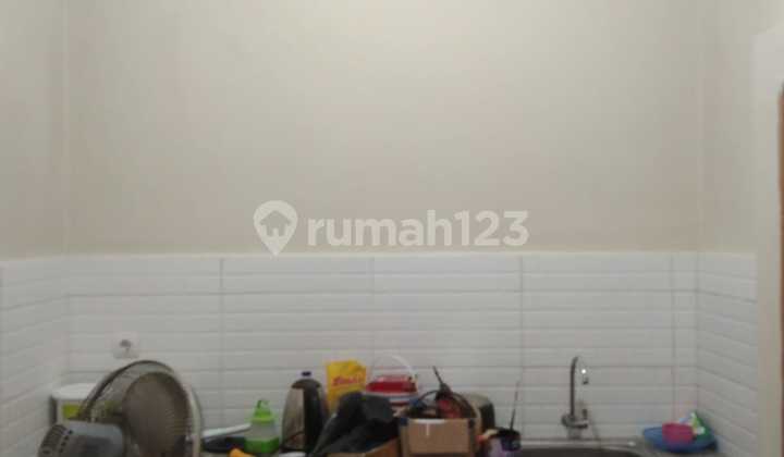 Rumah Full Renov Siap Huni Lokasi dekat Taman Kota 4