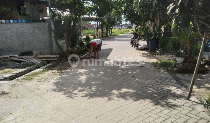 Rumah Full Renov Siap Huni Lokasi dekat Taman Kota 10