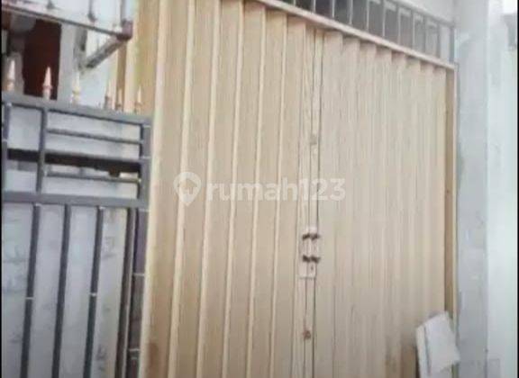 Over Kredit Di Sepatan Posisi Blok Depan 2